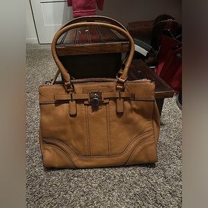 Guess Bag with TONS of Storage